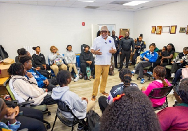 Students in a Teen Talk Dialogue Session